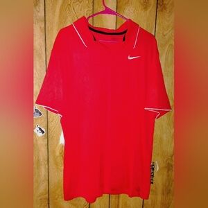 Nike Golf Men's Standard Fit Golf Shirt - Dry Fit